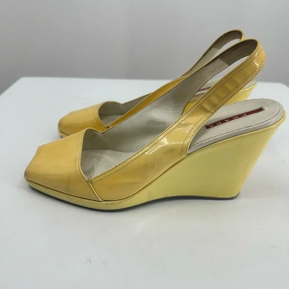 Prada Leather Slingback Sandals Wedge Heel Pale Yellow Peep Toe Womens 40 - Picture 5 of 9